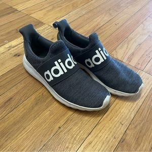 Women’s 8.5 ADIDAS Lite Racer Adapt Shoe